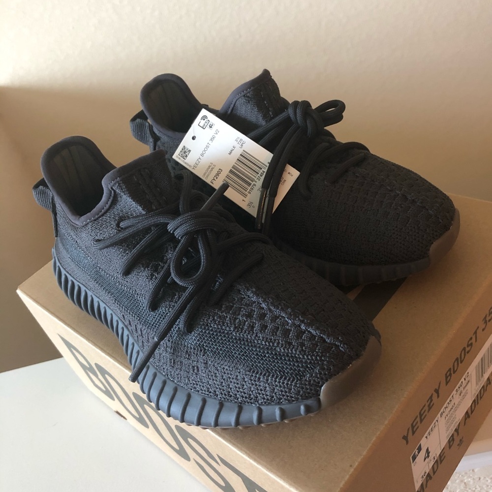 Yeezy cinder release worn once —